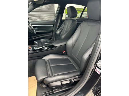 2019 BMW 3 Series - thumbnail 22