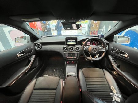 2016 Mercedes-Benz A Class 2016 MERCEDES-BENZ A180 SPORT RADAR SAFETY PACKAGE 1.6 AUTOMATIC / CRUISE CONTROL / REVERSE CAMERA / ELECTRIC MEMORY & HEATED SEATS / PADDLE SHIFTERS AND MORE thumbnail