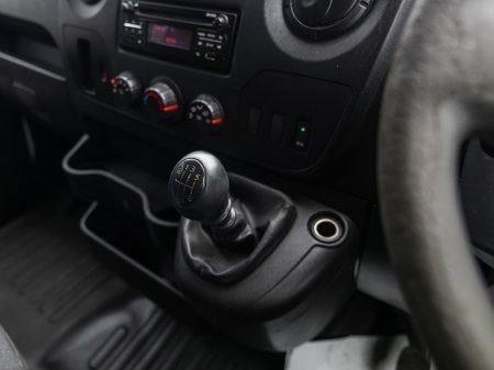 2018 Nissan NV400 - thumbnail 14