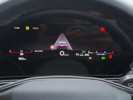 2025 Audi A5 40 TDI 204HP SE S-T €51,888 thumbnail