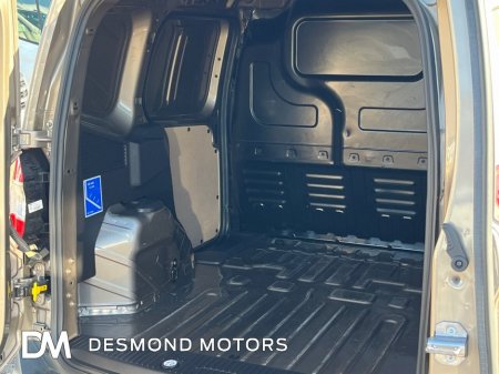 2024 Ford Transit - thumbnail 14