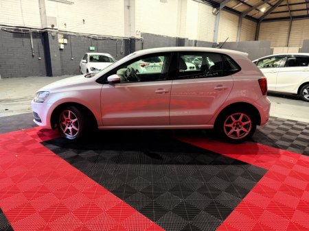 2017 Volkswagen Polo DBA-6RCJZ €13,499 thumbnail