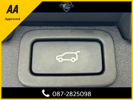 2019 Land Rover Discovery - thumbnail 15