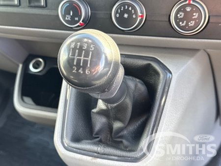 2024 Volkswagen Transporter - thumbnail 17