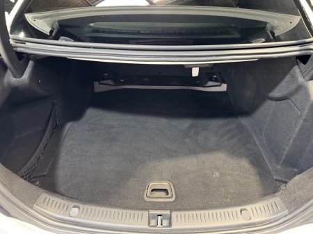 2016 Mercedes-Benz E Class - thumbnail 24