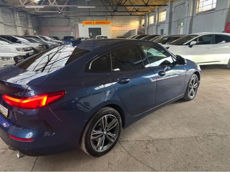 2022 BMW 2 Series - thumbnail 5