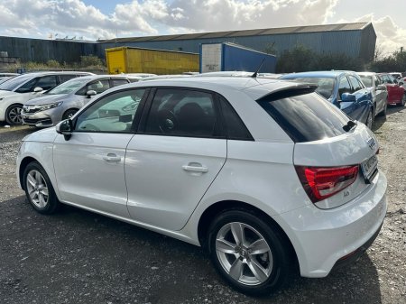2016 Audi A1 - thumbnail 4