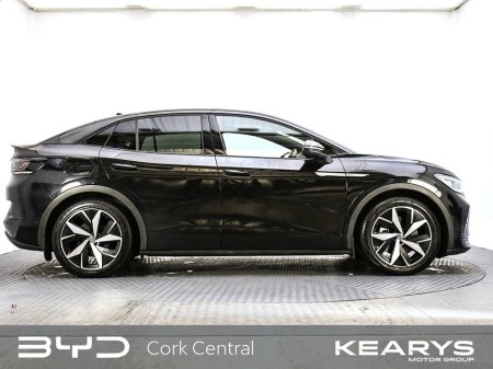 2022 Volkswagen ID.5 GTX AWD BUSINESS 77kWh 299HP €29,888 thumbnail