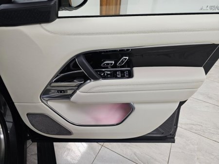 2025 Land Rover Range Rover - thumbnail 13