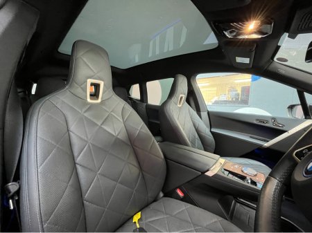2023 BMW iX - thumbnail 10