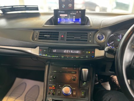 2015 Lexus CT 200 h - thumbnail 14