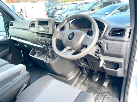 2023 Renault Master MM35 BUSINESS+ 2.3 BLUE DCI 135BHP MWB €18,000 thumbnail