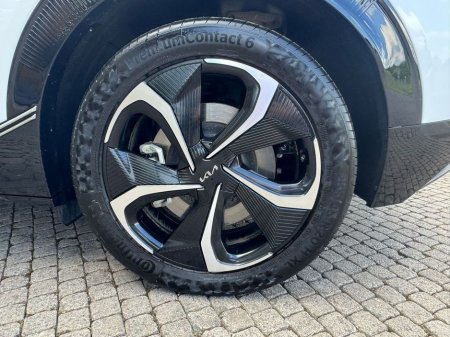 2024 Kia EV6 - thumbnail 9