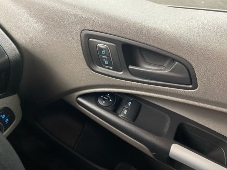 2023 Ford Transit - thumbnail 18