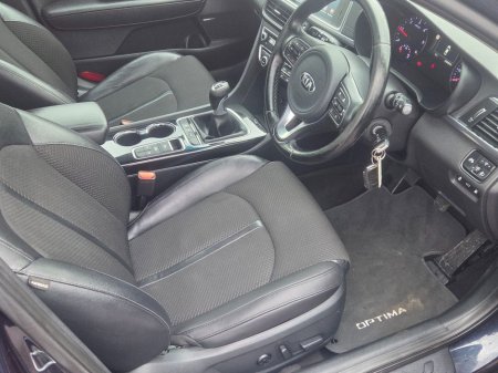 2017 Kia Optima 1.7 Crdi 3 ISG 141PS 4DR €11,950 thumbnail