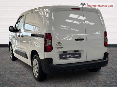 2024 Toyota Proace City - thumbnail 2