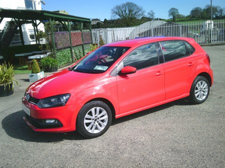 2015 Volkswagen Polo - view 4