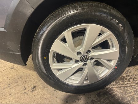 2022 Volkswagen Taigo LIFE 1.0 TSI 95BHP MANUAL 5SPEED 5DR €19,750 thumbnail