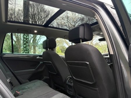 2020 Volkswagen Tiguan 2.0 TDi Top Spec SEL - Auto - 150bhp - 5 Dr Compact SUV €23,850 thumbnail