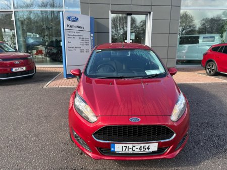 2017 Ford Fiesta - thumbnail 2