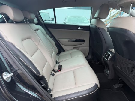 2021 Kia Sportage - thumbnail 19