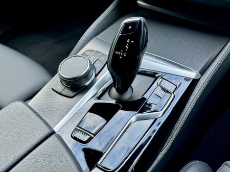 2022 BMW 5 Series - thumbnail 12