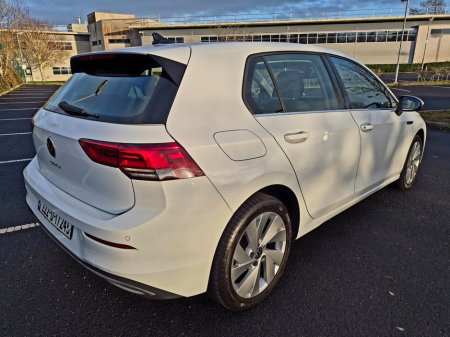 2022 Volkswagen Golf 1.5 TSI 130HP Style €24,999 thumbnail