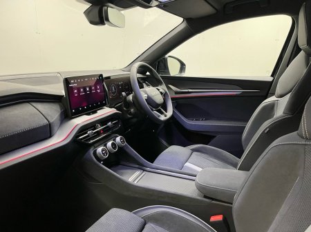 2025 Skoda Kodiaq Sportline DSG 2.0TDI 150BHP - Reversing Camera - Panoramic Sunroof - Climate Control - Heated Seats - Keyless Start - Apple CarPlay/Android Auto €59,950