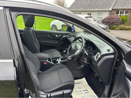 2016 Nissan Qashqai 1.5 SV MY16 E6 4DR €11,950 thumbnail