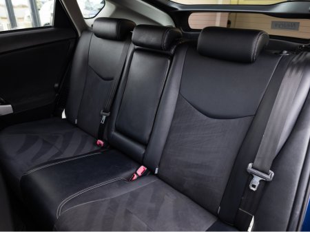 2015 Toyota Prius - thumbnail 20