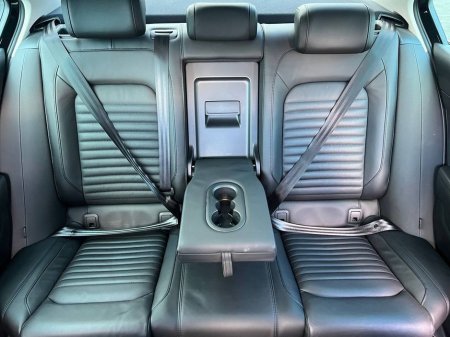 2018 Volkswagen Passat HIGHLINE R-LINE PACK 2.0 TDI // 360 PARKING CAMERAS // LEATHER HEATED & COOLED SEATS // BRAND NEW 19" R-LINE ALLOYS €22,950 thumbnail