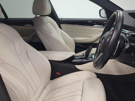 2022 BMW 5 Series - thumbnail 12