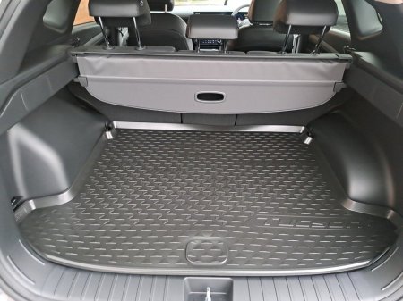 2025 Hyundai Tucson Platinum Automatic Plug in Hybrid with panomaric sunroof. €47,450 thumbnail