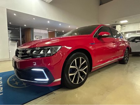 2022 Volkswagen Passat GTE S-A DSG - Super 215 Bhp Hybrid - Low Mileage & Stunning Red + Black Leather - Top Trade-ins & Great Finance Deals - Assured Dealer Warranty - €24,950 thumbnail
