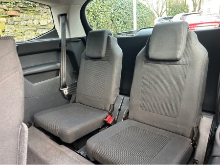 2017 Peugeot 5008 ACTIVE PETROL PANORAMIC GLASS ROOF €11,995 thumbnail