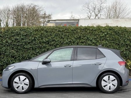 2023 Volkswagen ID.3 FAMILY 58KWH // PANORAMIC SUNROOF // HEATED SEATS // APPLE CARPLAY/ANDROID AUTO €22,450 thumbnail