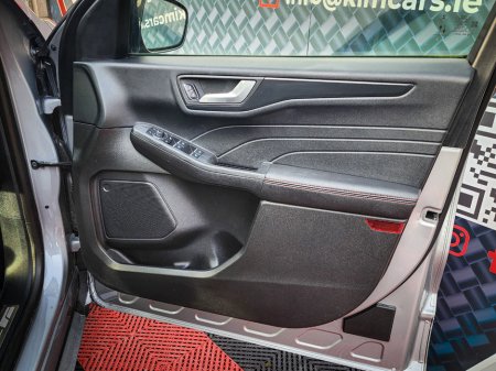 2022 Ford Kuga - thumbnail 29