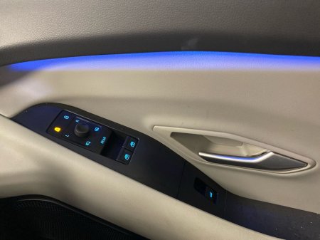 2025 Ford Explorer Premium 77kWh Extended Range RWD €42,995 thumbnail