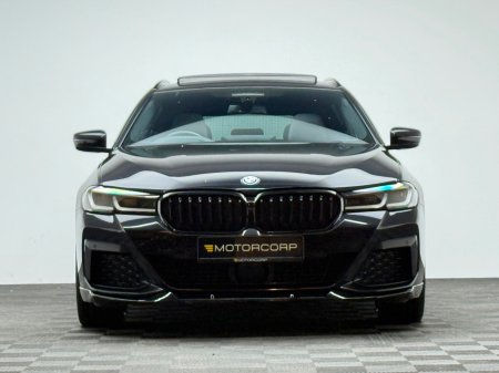 2023 BMW 5 Series - thumbnail 2