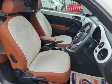 2014 Volkswagen Beetle - thumbnail 13