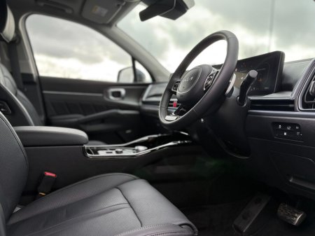 2025 Kia Sorento Plug in hybrid ( 7 seats ) €59,995 thumbnail
