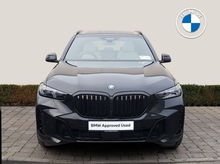 2025 BMW X5 xDrive50e M Sport thumbnail
