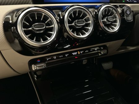 2023 Mercedes-Benz CLA Class - thumbnail 11