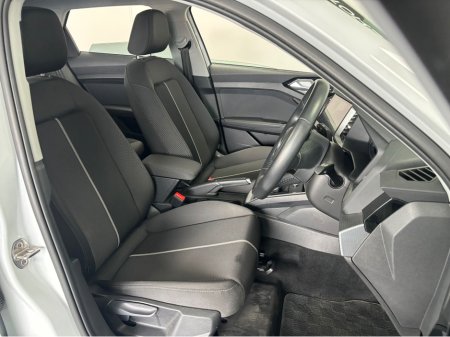 2020 Audi A1 - thumbnail 6