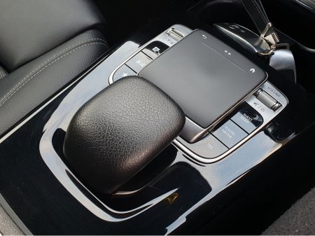 2019 Mercedes-Benz A Class SE EXECUTIVE A180D 1.5D 115BHP AUTOMATIC NCT 02/28 FINANCE AVAILABLE @ €90 PER WEEK 2 KEYS/ HALF LEATHER/ REVERSE CAMERA/ MERCEDES COMMAND SYSTEM/ HISTORY CHECKED €19,900 thumbnail