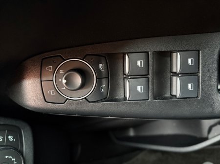 2023 Ford Puma - thumbnail 8