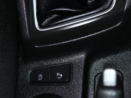 2015 Hyundai i20 - thumbnail 23