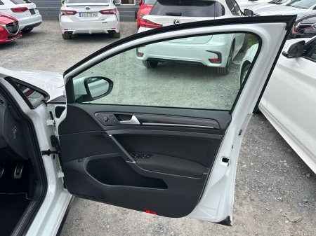 2015 Volkswagen Golf - thumbnail 10