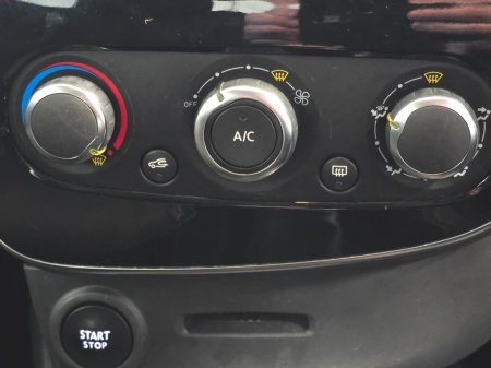 2019 Renault Clio - thumbnail 14