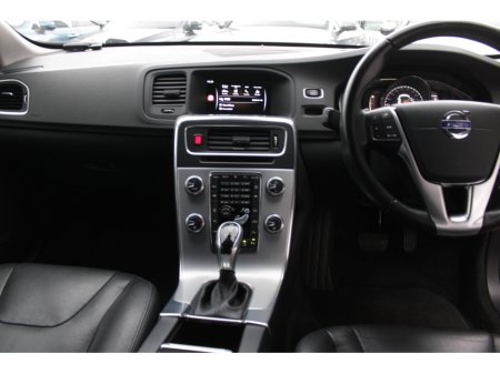 2016 Volvo V60 CROSS COUNTRY 2.0D4 180BHP  CROSS COUNTRY EDITION 5DR ESTATE AUTOMATIC // STUNNING CAR WITH ONLY 152, 000 KMS // BUY WITH CONFIDENCE AA AND SIMI APPROVED DEALER 2025 // FINANCE ARRANGED // ALL TRADE INS WELCOME // €15,950 thumbnail